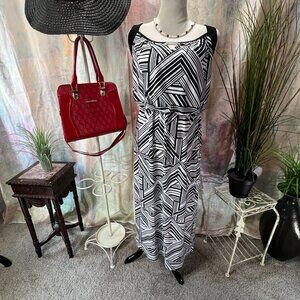 📌Catherines Plus Size 30/32W Stripped Maxi Dress, Wide Straps & Metallic Accent